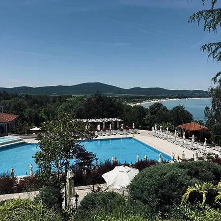 شقة Garden, Pool And Sea View By Searent سوزوبول